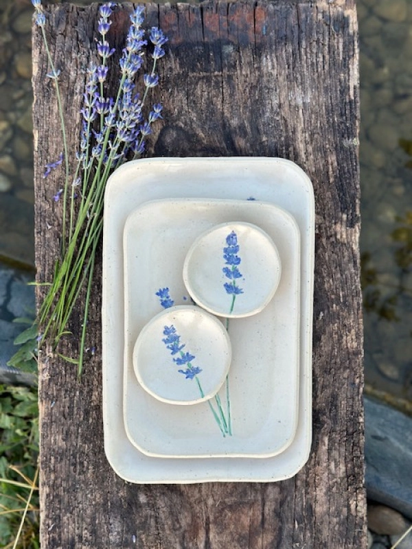 Reggeliző tálca levendulás